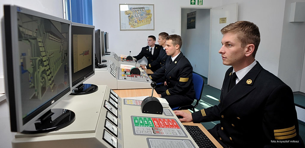 amw kierunki studiów
